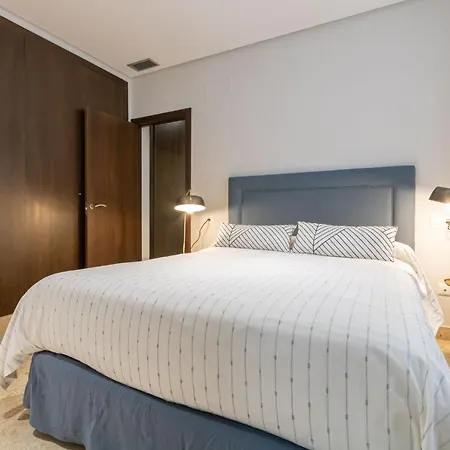 Alkazar Gardens Old Town 6 Pax 아파트 세비야