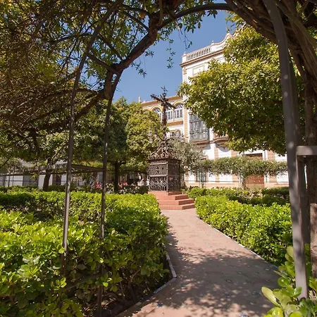 Alkazar Gardens Old Town 6 Pax * 세비야