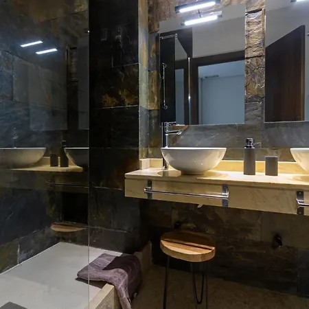 아파트 Alkazar Gardens Old Town 6 Pax *